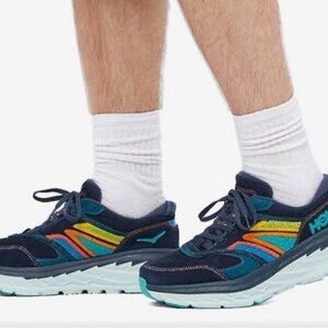 HOKA Bondi Embroidery – Unisex (M 5.5 / W 6.5) Rainbow Stitch – Like New, In Box